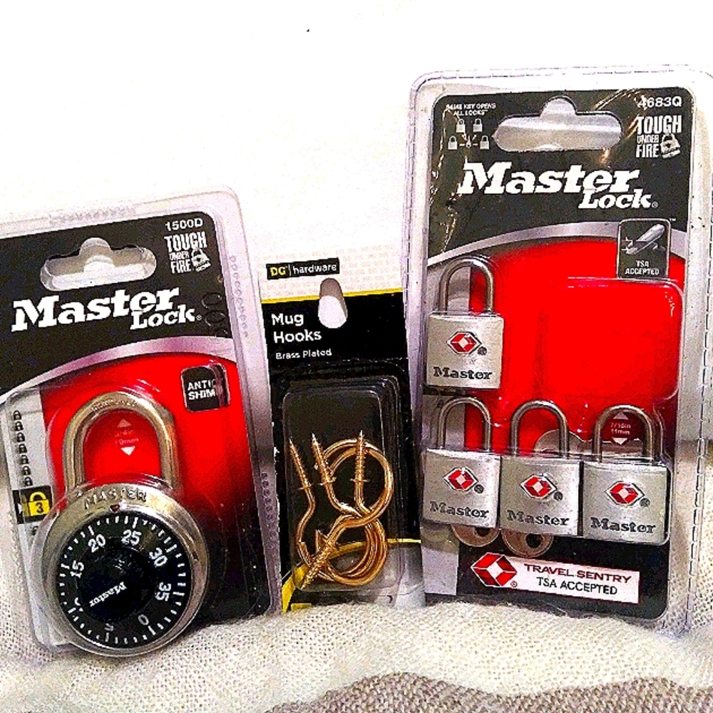 Bundle of locks and hooks